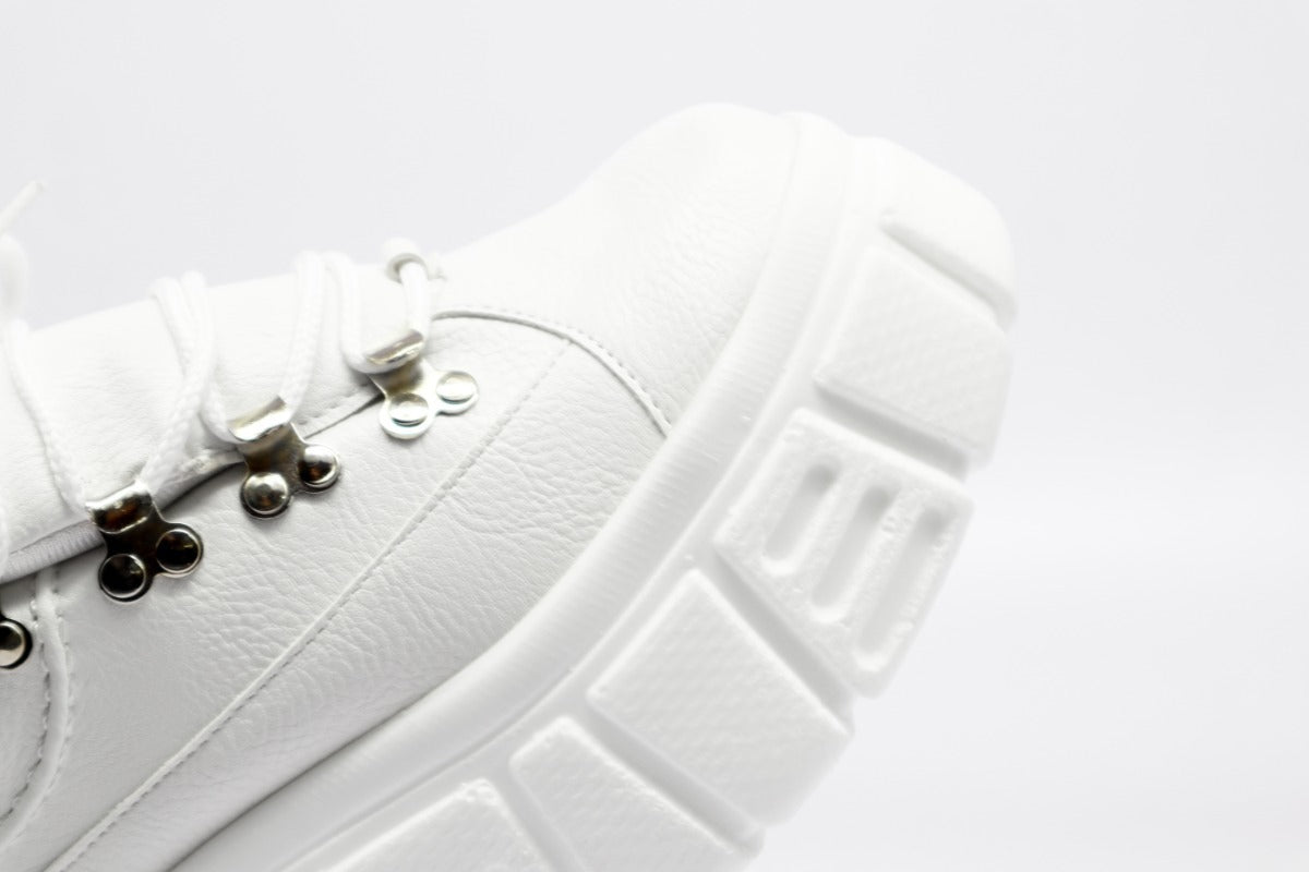Women's Chunky White Tennis Kit + Laces Kit